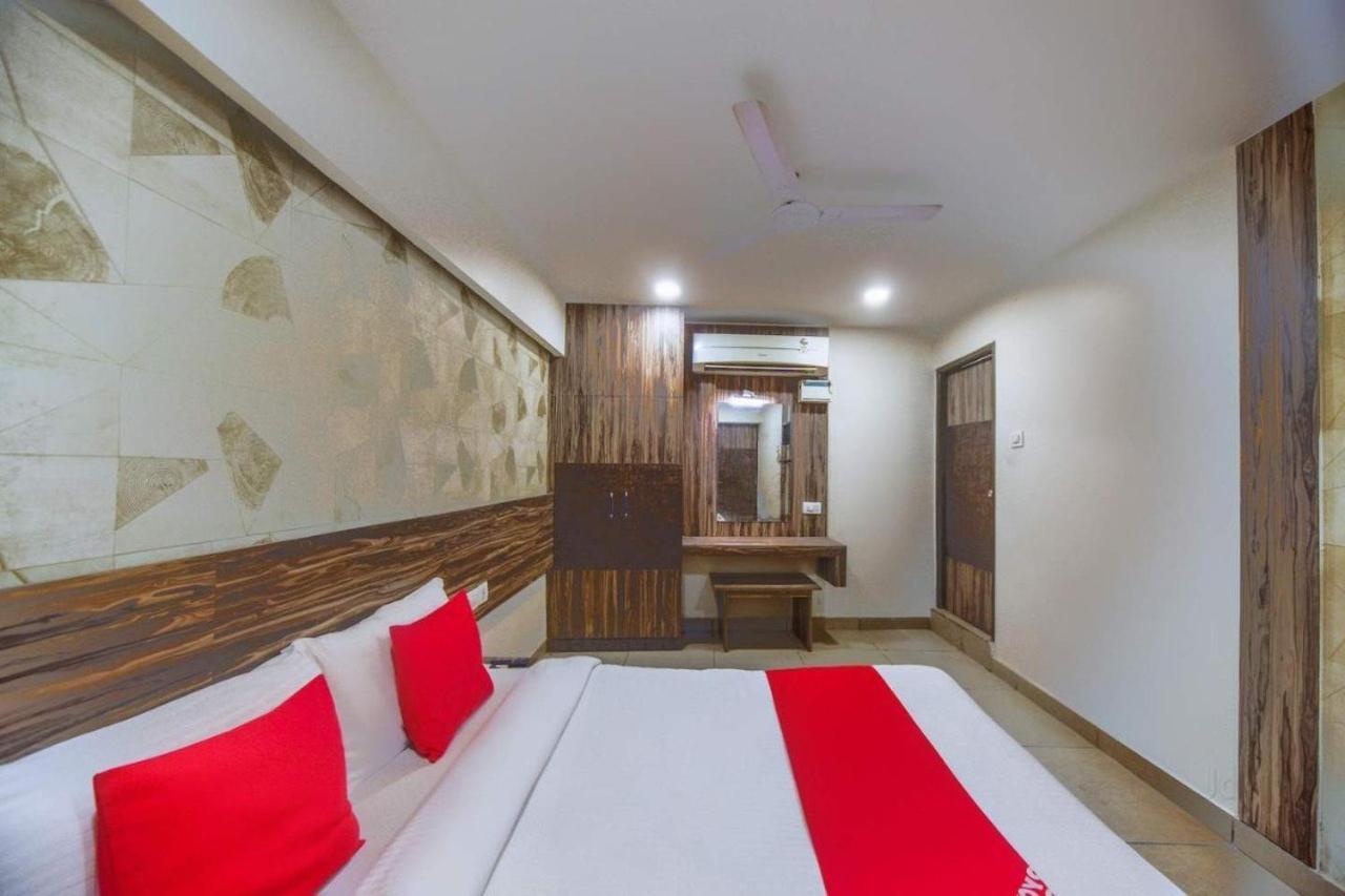 Serenity Inn Chennai Esterno foto